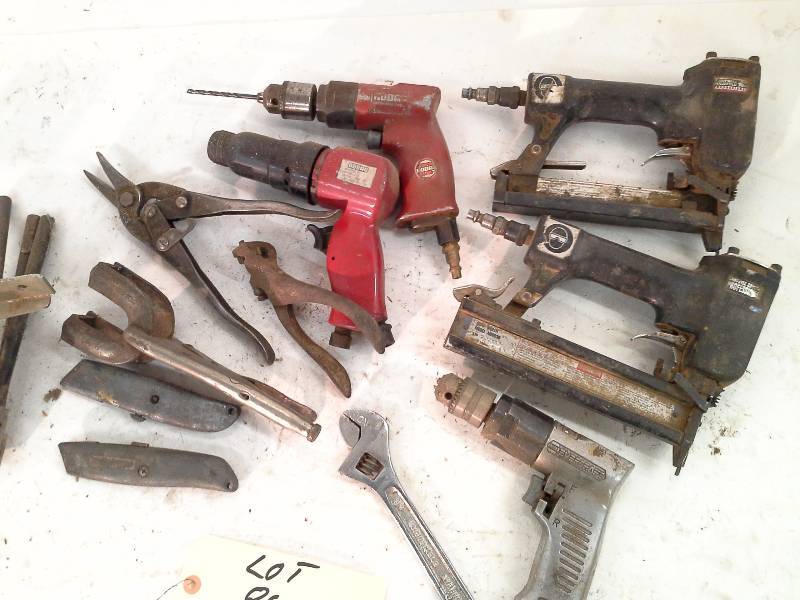 lot 86 image: Air Tools
