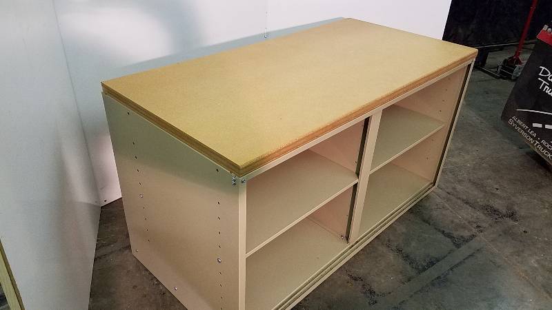 lot 90 image: DeskCounter