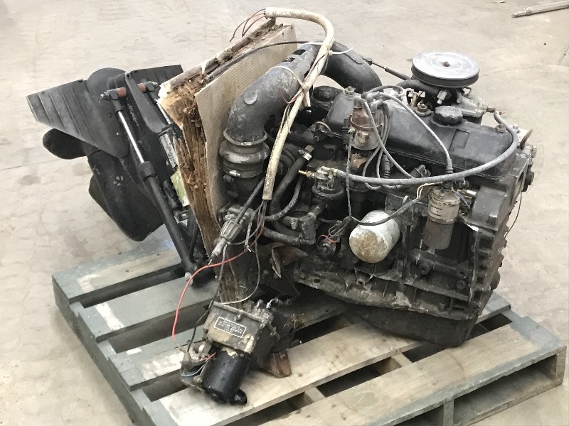 lot 10 image: Mercruiser 80HP IO Boat Motor
