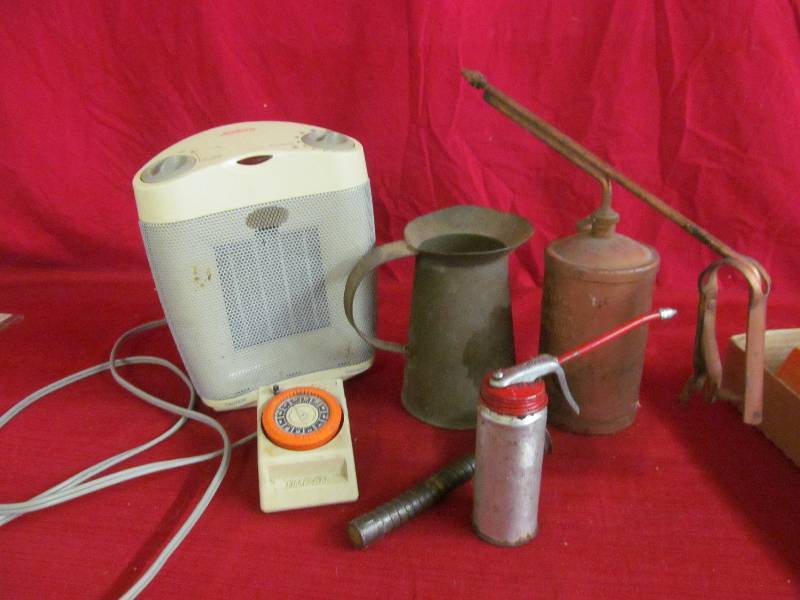 oil cans