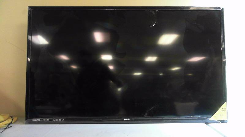 lot 405 image: RCA LED55G55R120Q 55in LED 1080p HDTV No Remote Doesnt Power On Cracked Screen