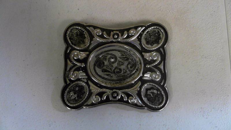 lot 439 image: Ornate Belt Buckle