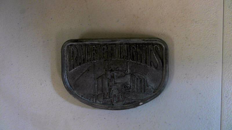 lot 440 image: Raleigh Lights 18 Wheel Vintage Belt Buckle