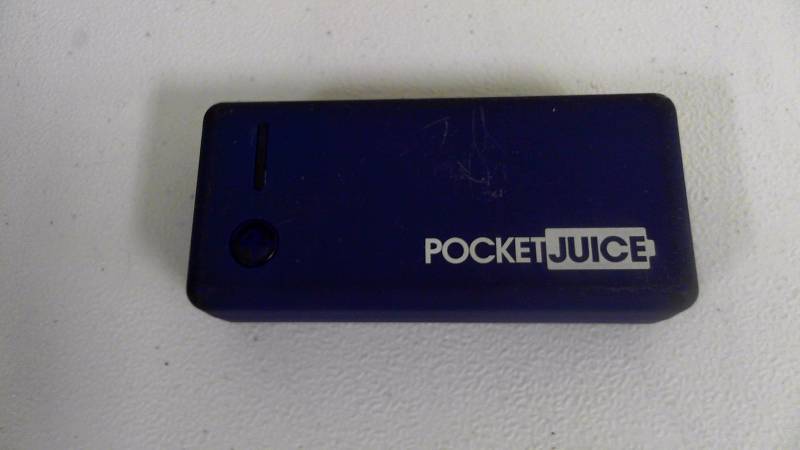 lot 473 image: Pocket Juice Portable Charger 4000mAh with Built-In Flashlight No Accessories