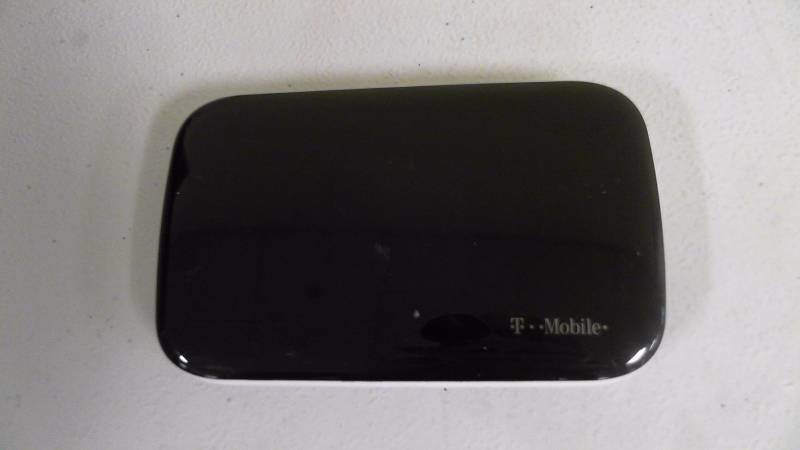 lot 480 image: T-Mobile ZTE 4G LTE Mobile Hotspot Turns On Untested