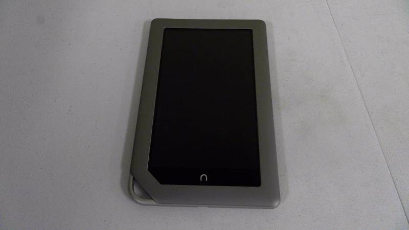 lot 482 image: Barnes & Noble BNTV250A 7in 8GB Nook Tablet No Accessories