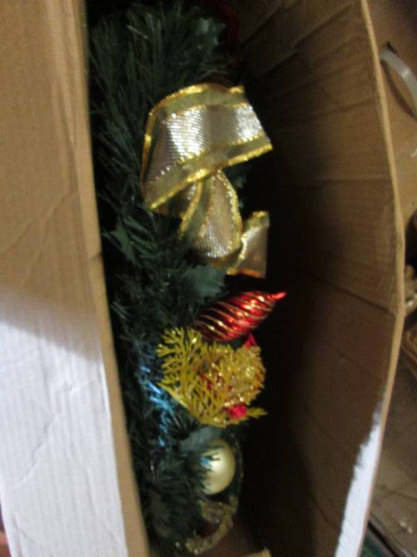 Rustic Pop-Up Tree open box, Retail...