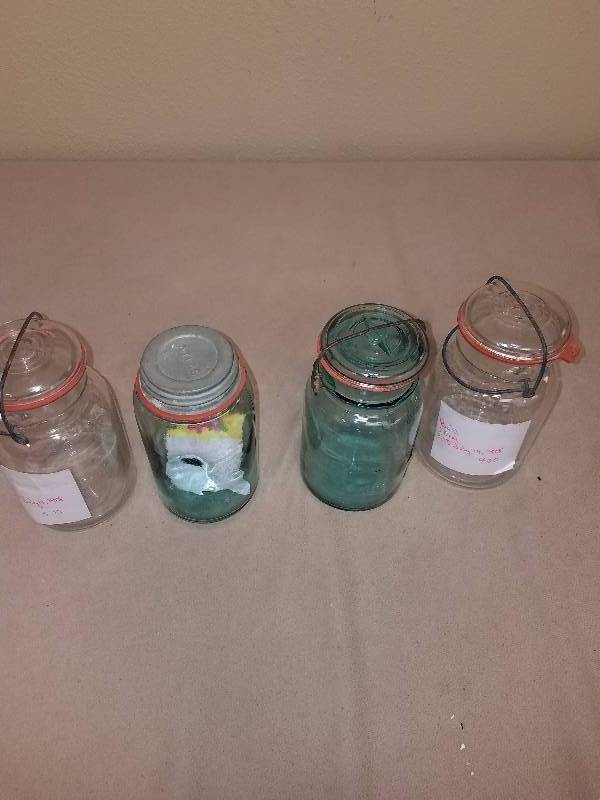 Lot of Glass Bail Lid Jars