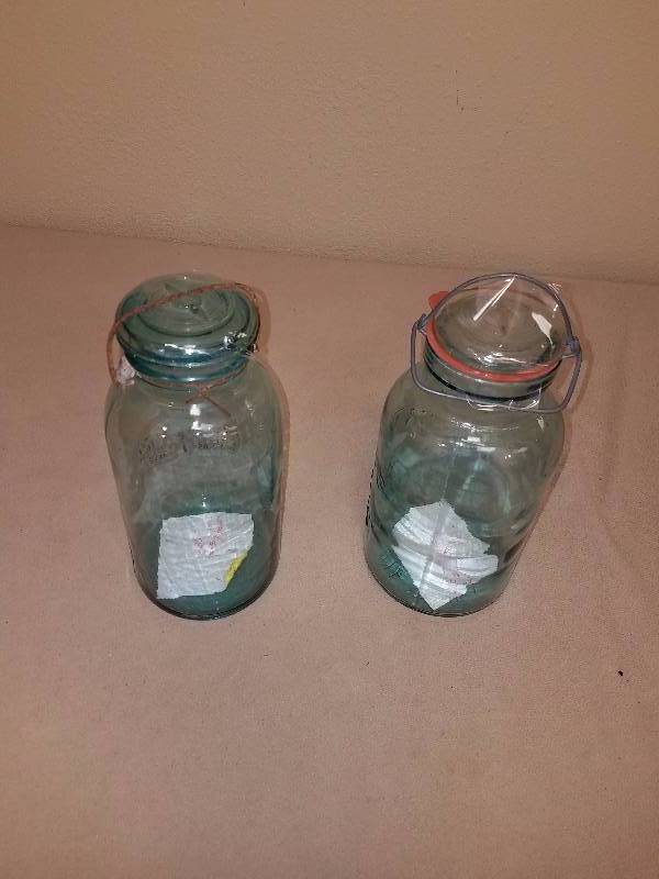 Lot of Glass Bail Lid Jars