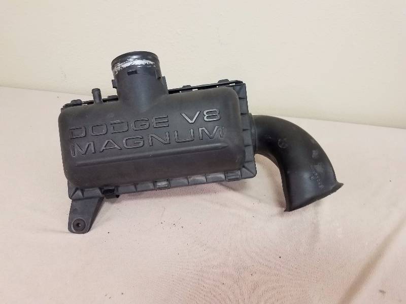 Dodge V8 Magnum Air Filter and Assembly