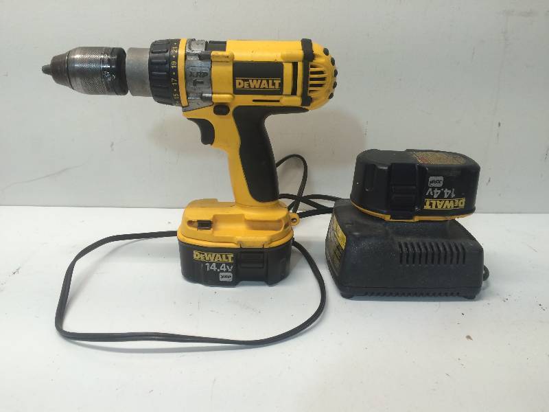 lot 16 image: DeWalt Hammer Drill