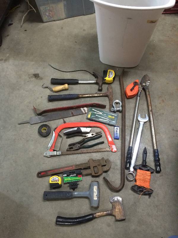 lot 28 image: Assorted Tools And Garbage Can