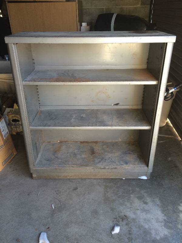 lot 49 image: Steel Cabinet