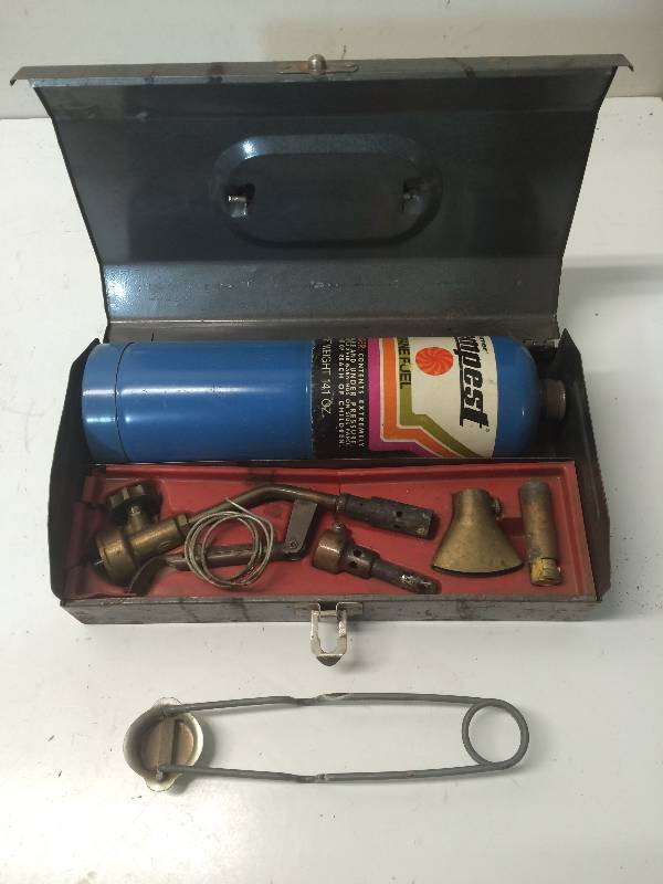 lot 54 image: Solder Kit