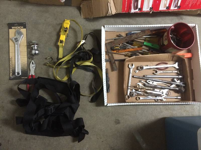 lot 80 image: Assorted Tools