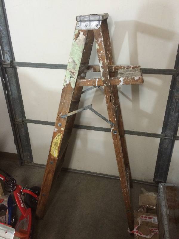 lot 102 image: Step Ladder
