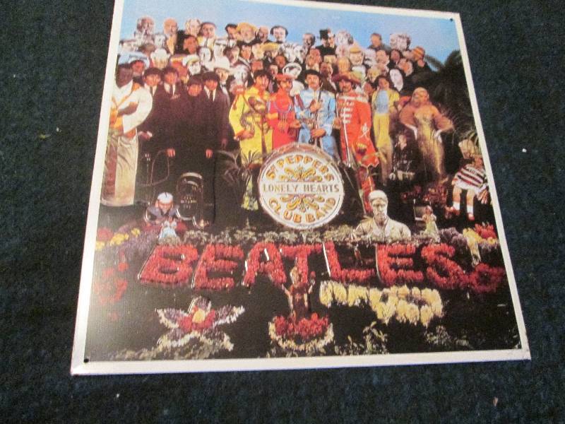 Sgt Peppers Collectible Wall Dco...