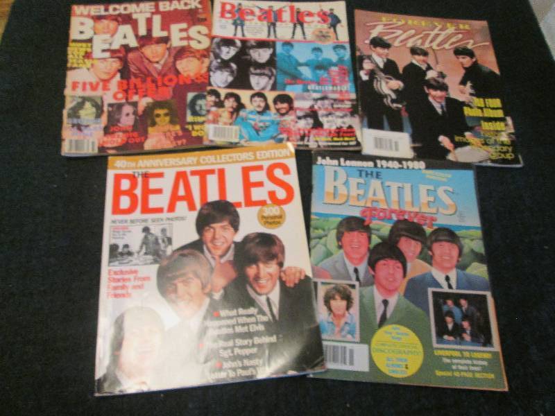 Lot of 5 Magazines with Beatles fea...
