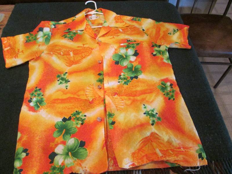 Hawaiian Shirt Large...