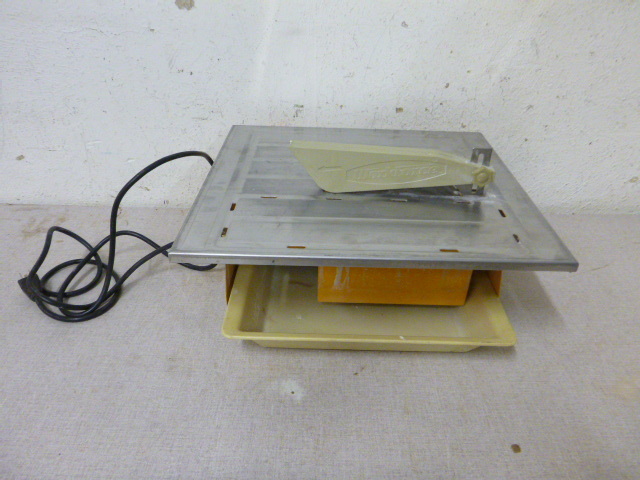 lot 6 image: WorkForce Tile Cutter