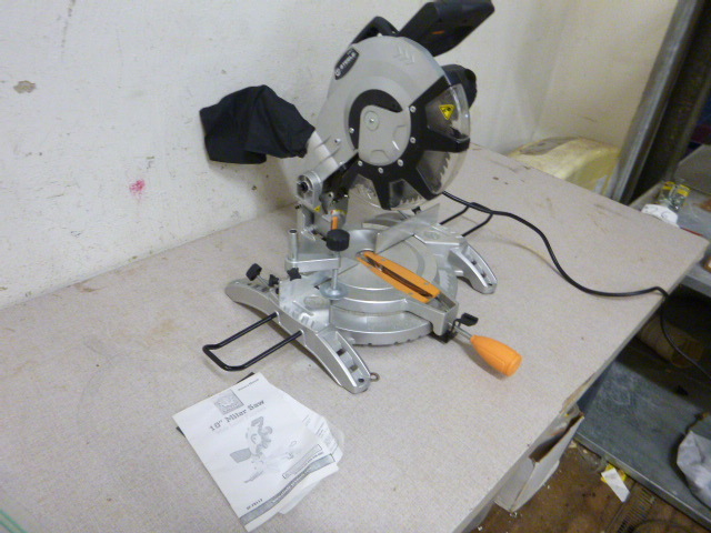 lot 10 image: Stede 10 Miter Saw