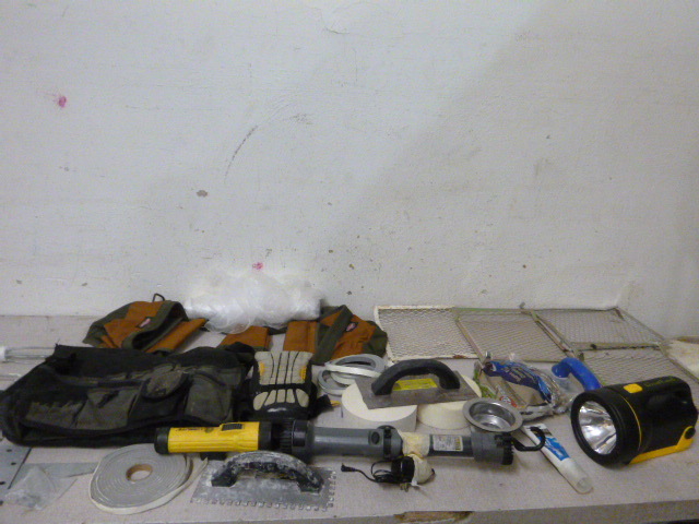 lot 22 image: Miscellaneous Garage Items