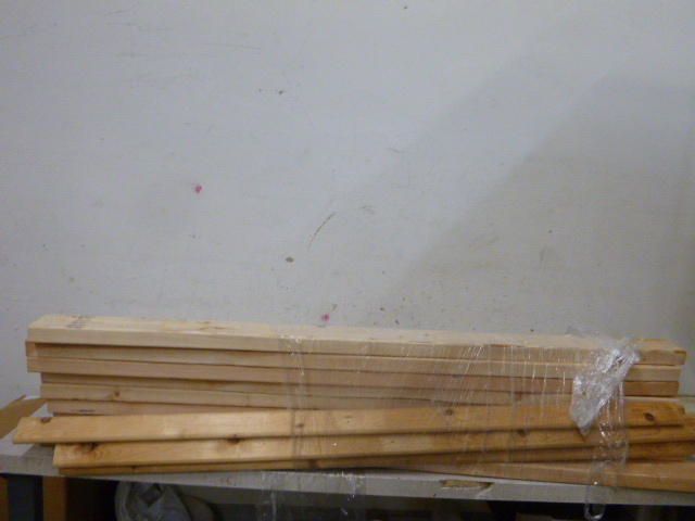 lot 23 image: 13 Pieces of Wood