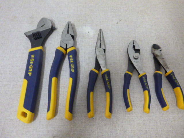 lot 25 image: 5 Vise-Grip Tools