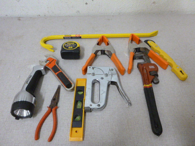 lot 32 image: Miscellaneous Tools