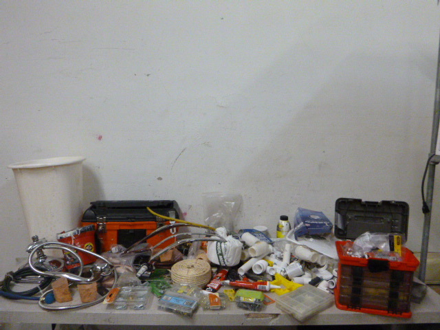 lot 35 image: Miscellaneous Garage Items