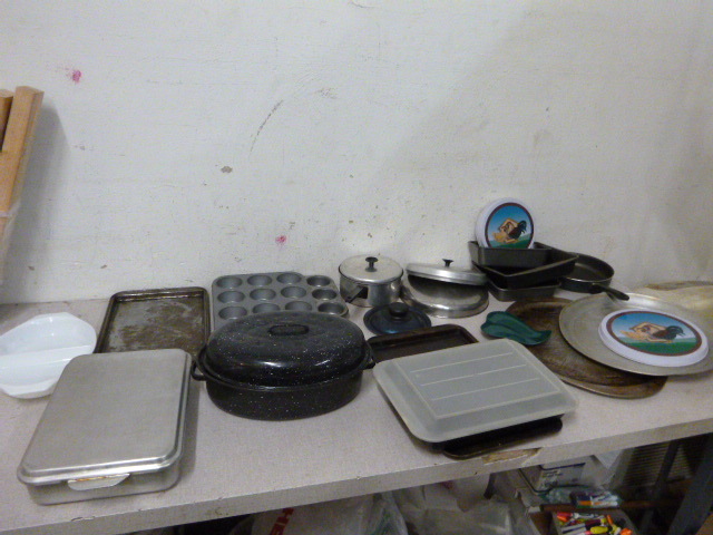 lot 66 image: Miscellaneous Kitchen Items
