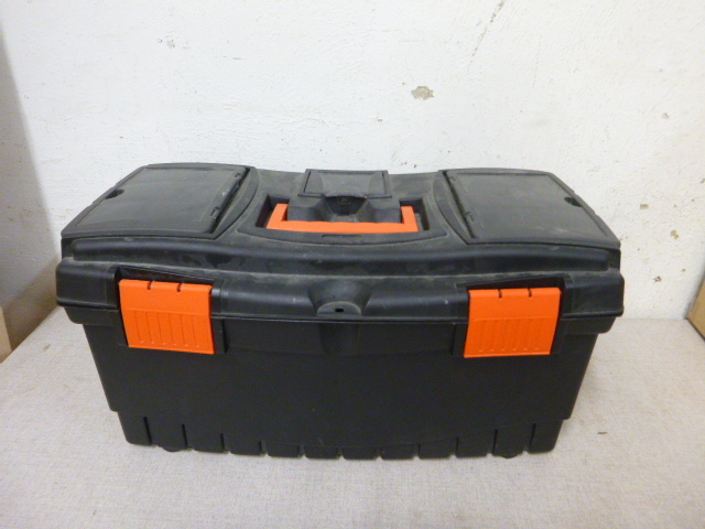 lot 79 image: 22 Plastic Toolbox