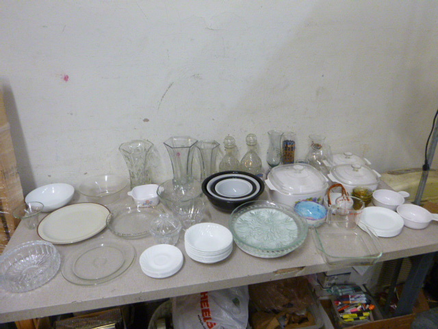 lot 85 image: Miscellaneous Glassware