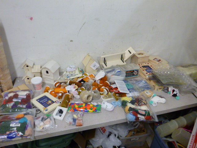lot 106 image: Miscellaneous Craft Items