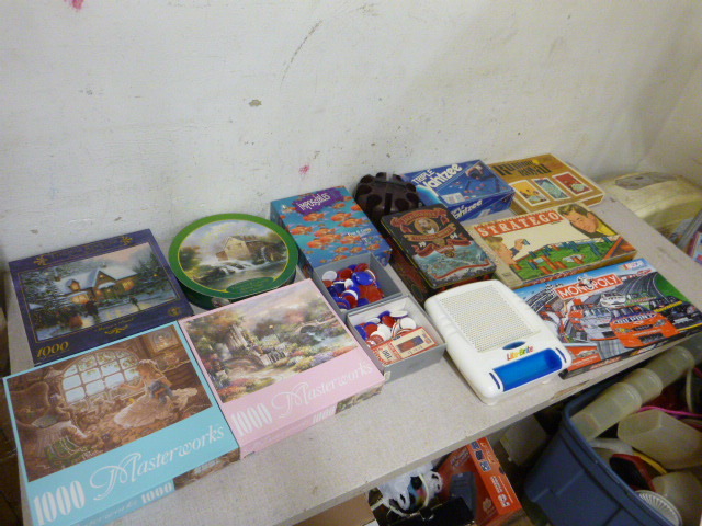 lot 108 image: Miscellaneous Puzzles and Games