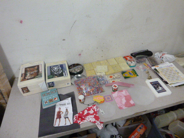 lot 115 image: Miscellaneous Craft Items