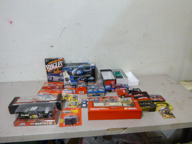 lot 132 image: Miscellaneous NASCAR Collectibles