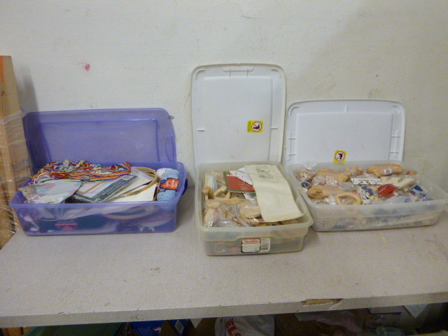 lot 155 image: Miscellaneous Craft Items
