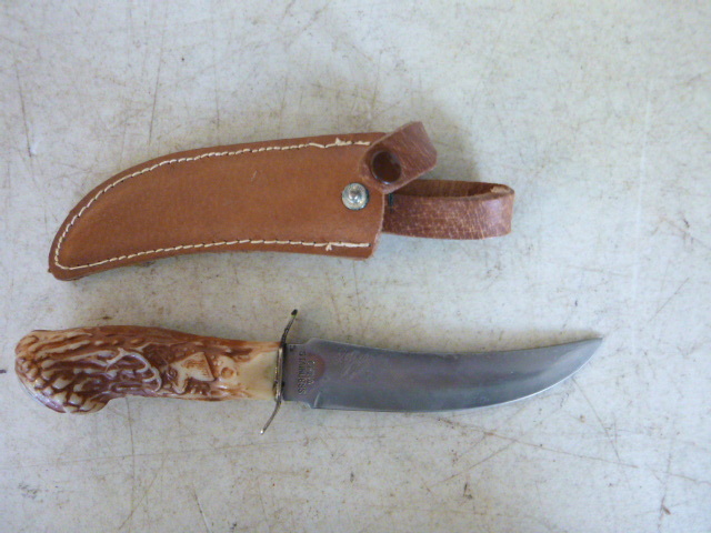lot 173 image: Hunting Knife