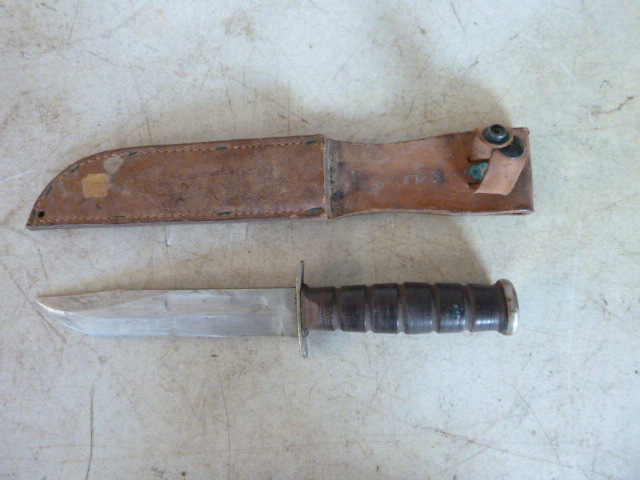 lot 178 image: Hunting Knife