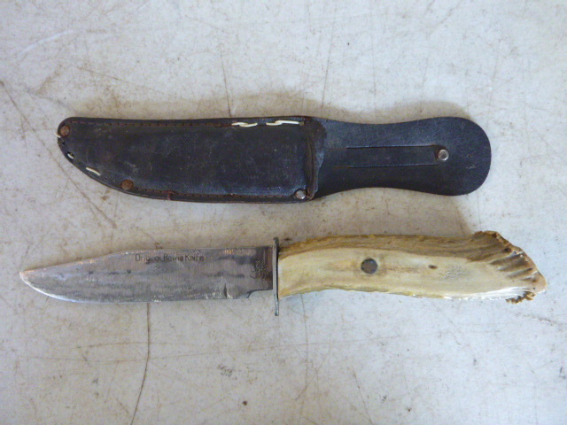 lot 180 image: Sabre Hunting Knife