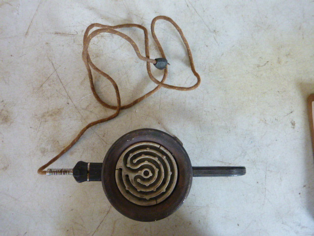 lot 191 image: Vintage Hot Plate