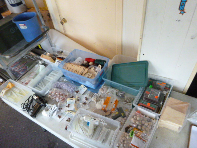 lot 197 image: Miscellaneous Craft Items