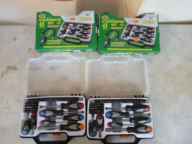 lot 198 image: 2 Driver Sets