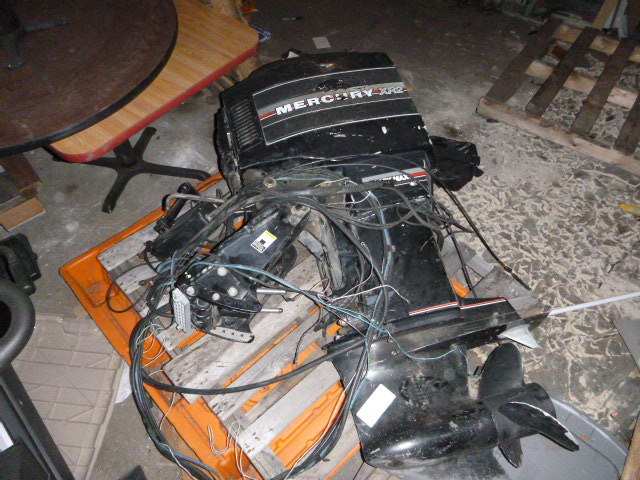 lot 3 image: Mercury XR2 Black Max Outboard Motor