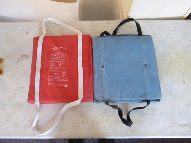 lot 239 image: 2 Throwable Devices