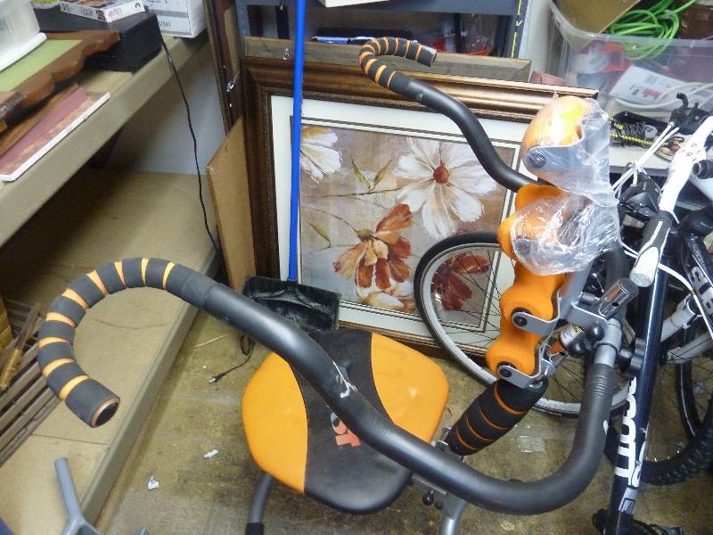 lot 18 image: Abdoer Twist Exercise Machine