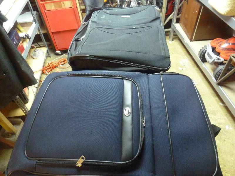 lot 47 image: Luggage Lot