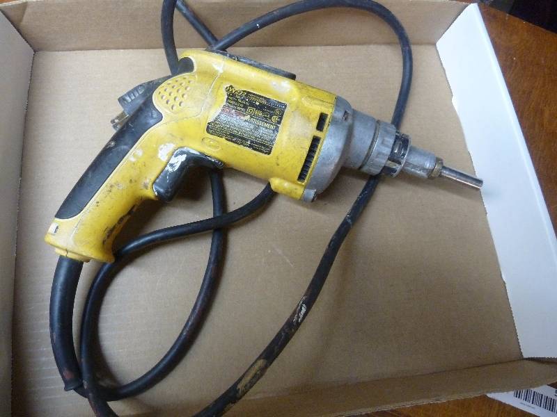 lot 61 image: Dewalt Drywall Screwdriver