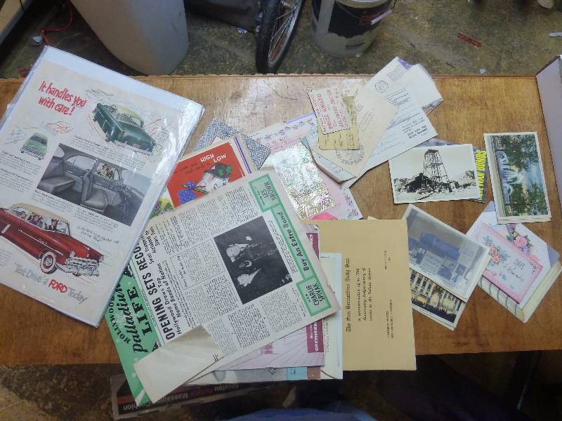 lot 80 image: Vintage Lot
